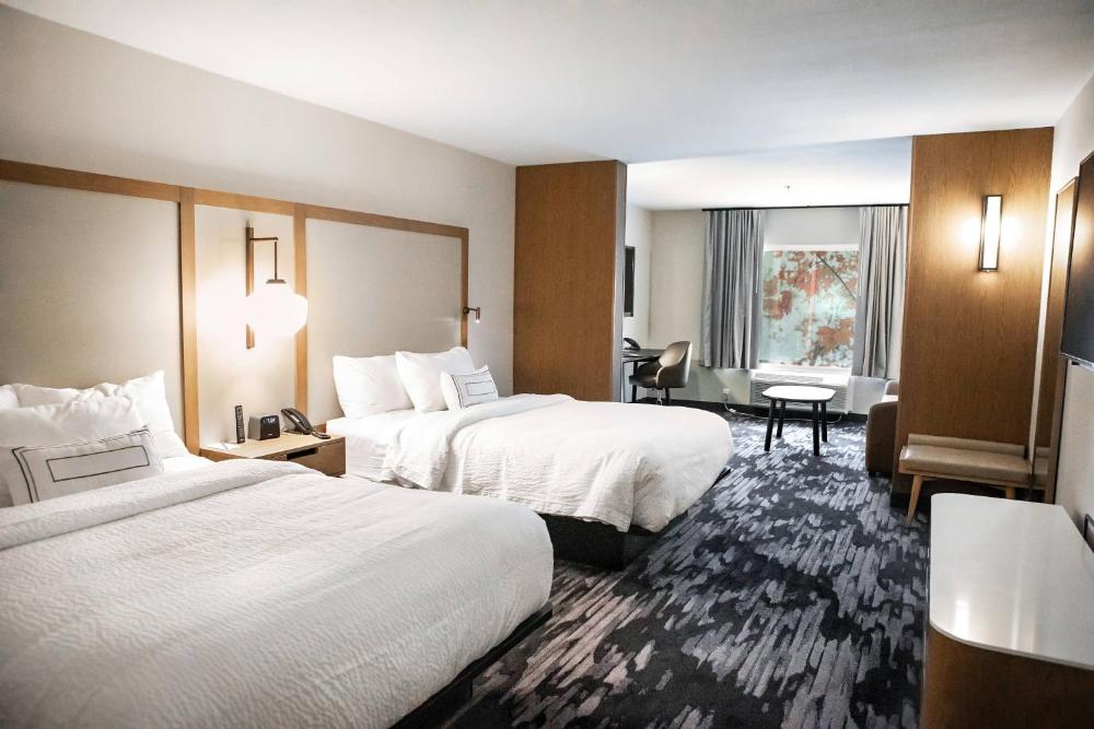 Suite, 2 Queen, Sofa bed interior